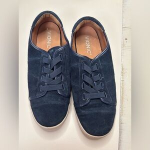 Vionic Cupsole Slip On Sneakers Size 7.5 Blue Suede Walking Shoe Comfort